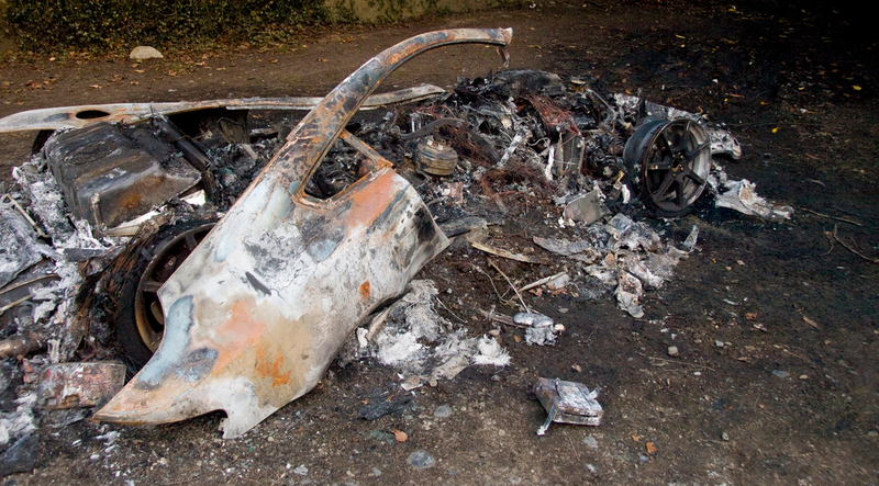 Illustration for article titled This Melted Aston Martin Looks Like A Work Of Art